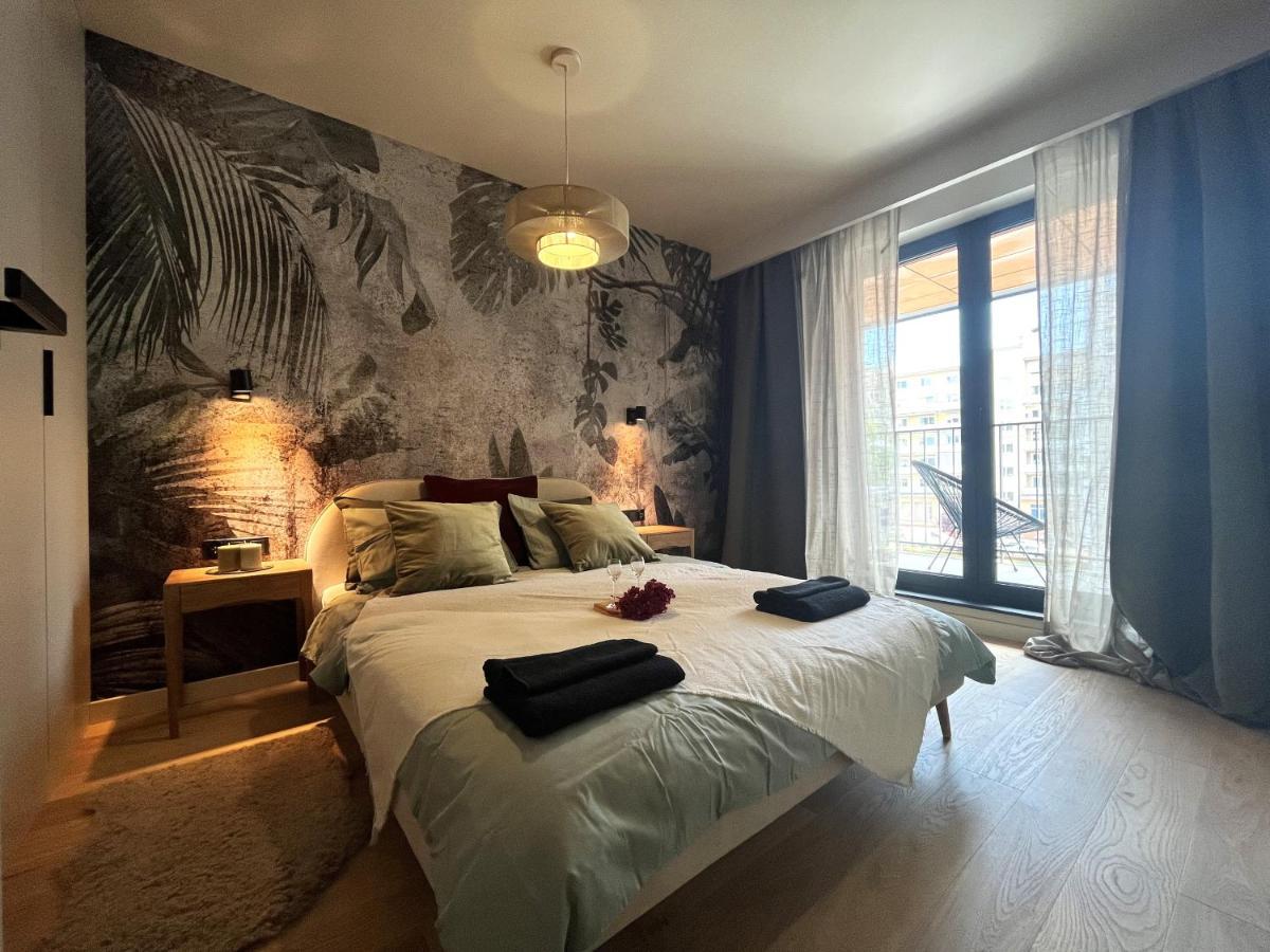 Wyszynskiego Apartment - Self Check-In 20H - Parking &Lift Breslau Exterior foto